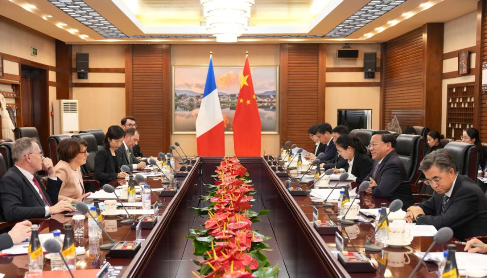 202512121765542611105793.jpg 11.jpg